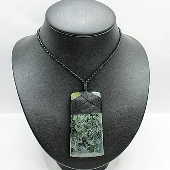 Genuine Hand Carved NZ Greenstone Pounamu Hei Toki Pendant