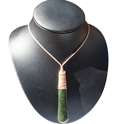  Genuine Hand Carved NZ Greenstone Pounamu Drop Pendant