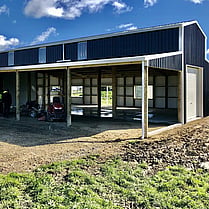Horse Stable, Stable, Equine buildings, Barns, Horse Barns, stables Waikato, farm buildings, farm buildings waikato, sheds, sheds cambridge, sheds waikato, horse shelters, barn doors, waikato builders.american barn horse stable