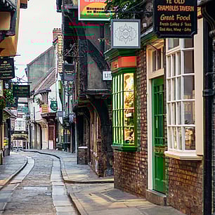 Physio wanting work in UK