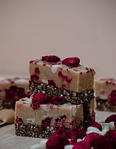 Peanut Butter & Raspberry Slice
