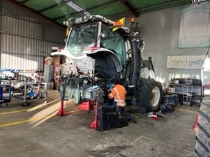 PARTS & SERVICES