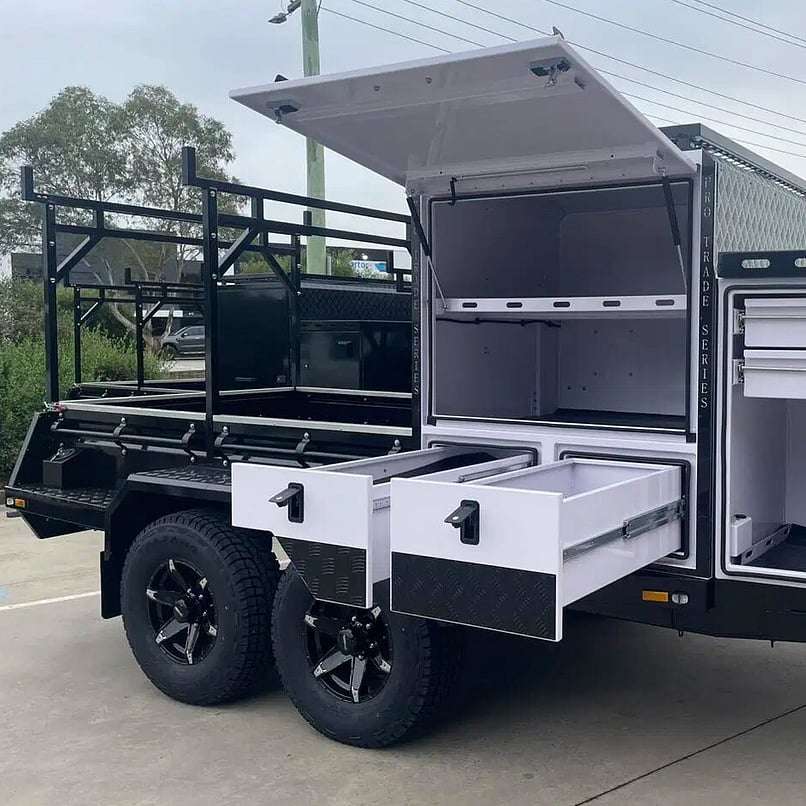 Wide-opening doors and practical layouts give you quick access to the tools you need, without unloading half your trailer.