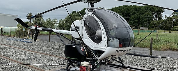 Hughes 300C