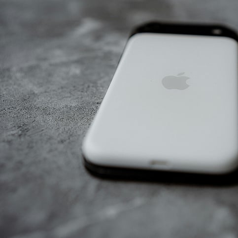 Picture of the back of an iPhone