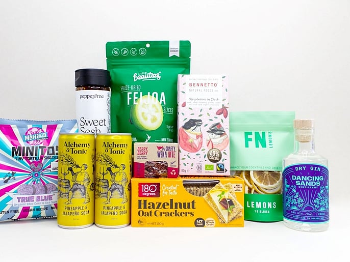 Gin O'Clock gift box NZ — NZ-made gin gift box with Dancing Sands gin, Bennetto chocolate, cocktail garnish and dried fruit