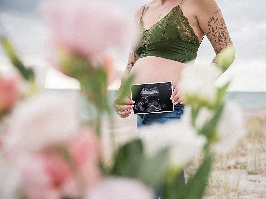 Tauranga Maternity Photographer.  Papamoa Maternity Photography.  Pregnancy Photos.