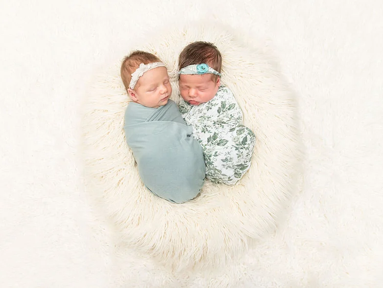 Newborn twins.  Baby photography.  Papamoa Photographer.  Newborn Photographer.  Tauranga Photographer.  Newborn photoshoot.  Baby photoshoot.