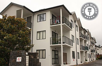 Wall Treats Auckland &ndash; high-quality low-rise apartment block repaint for Body Corporate in central Auckland, minimal disruption, modern finish