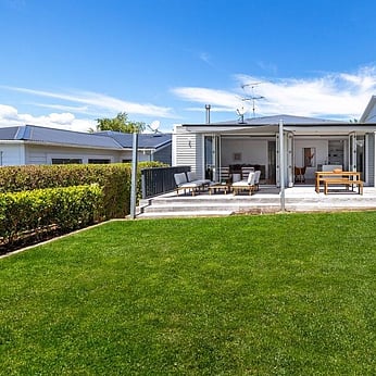 Westmere Bungalow Repaint by Wall Treats Auckland Master Painters