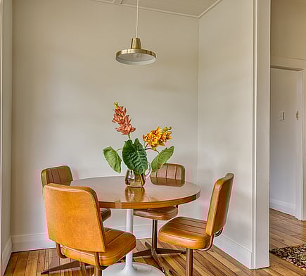 Dining in the Bach in Mangawhai