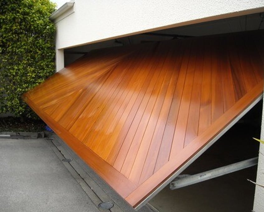 Tilt Garage Doors