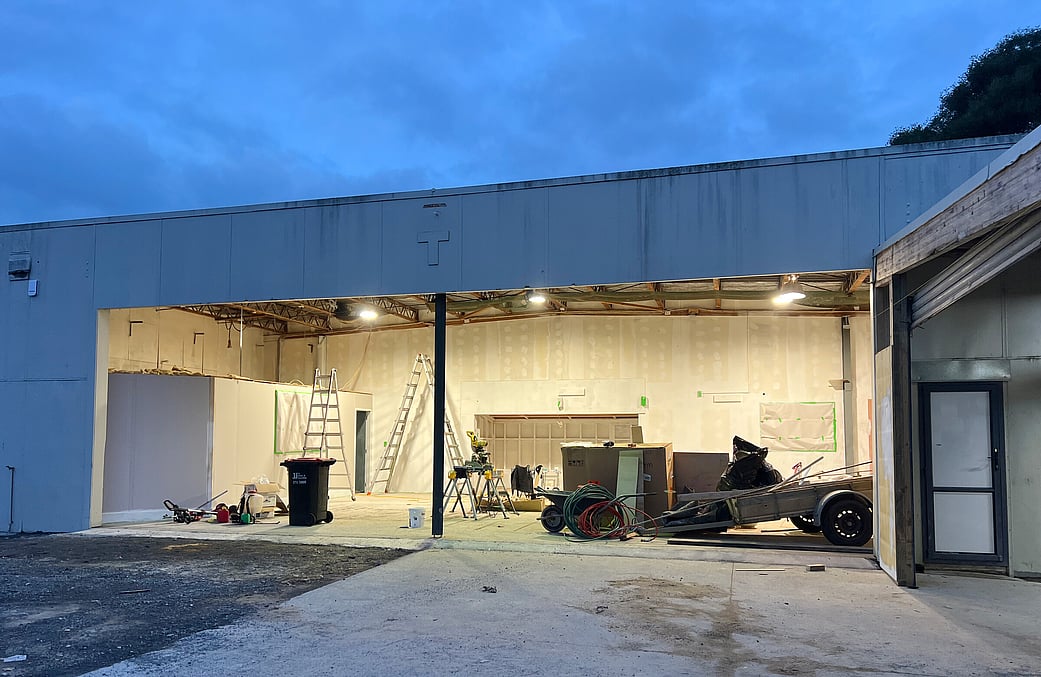 Image of the original Cambridge Road building before Kihikihi Garage moved in. 