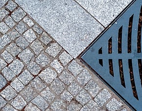 Why Gutters Overflow in Winter and What Property Owners Should Check First