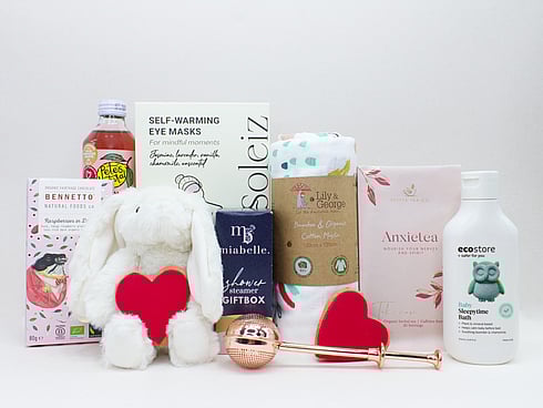 PREMIUM SELECTION FOR EVERY NEW MUM, FULL WITH NZ TREATS