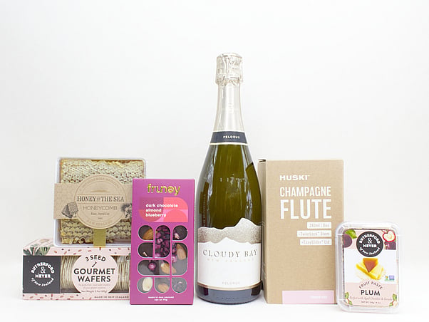 KYND Sweet and Sparkling gift box NZ &mdash; hand picked NZ-made sparkling wine and sweet treat gifts delivered nationwide