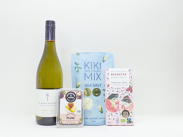 PREMIUM NZ WINE AND CRACKER MIX