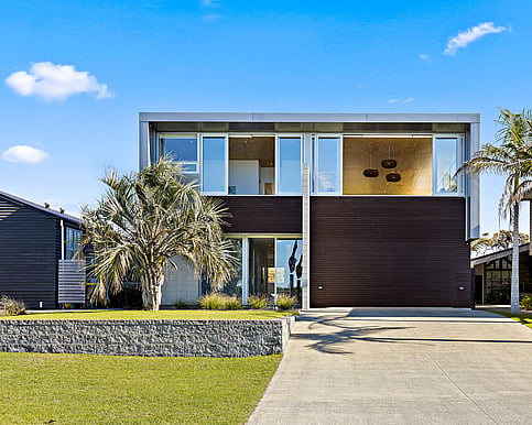 Dual views Concrete Masonry, Aluminium Cladding