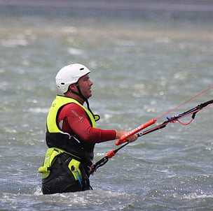 kite-school-session-3-get-wet-assault-boardriding-centre