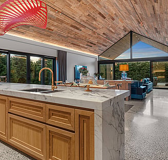 AWARD-WINNING LUXURY HOME - Mangātwhiri