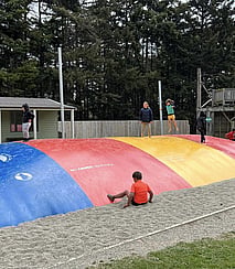 BOUNCY PILLOW