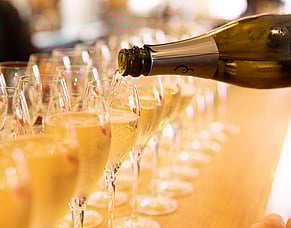 Photographing business events (because if you don&rsquo;t have photos, did it even happen?)