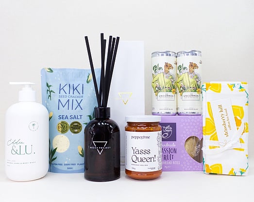 HANDWASH, CRACKERS AND ROOM DIFFUSER GIFT