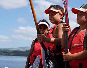 Ōpōtiki Kiwifruit Growers supporting opportunities on the water: Local Families Shine at Waka Ama Nationals