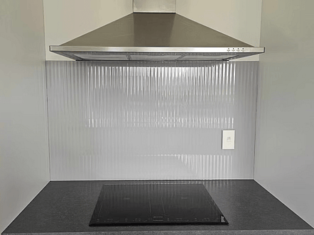 Galao on Reeded Glass splashback