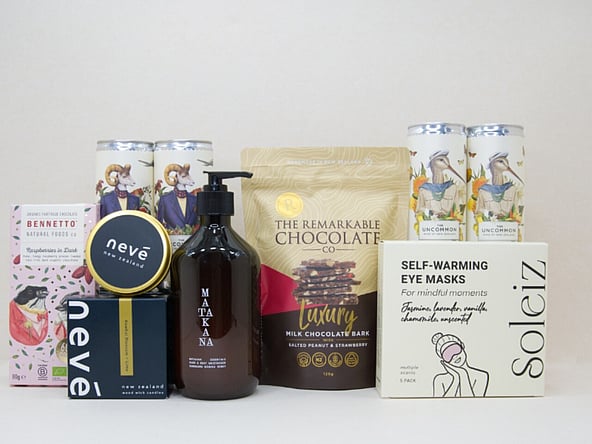 UNCOMMON WINE CANS, SOLEIZ EYE MASKS, BENETTO CHOCOLATE AND NEVE CANDLE