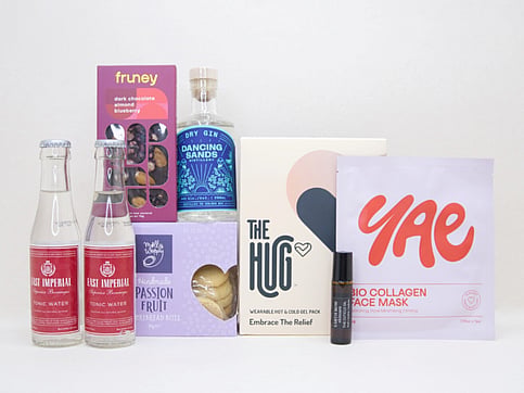 THE HUG, MOLLY WOPPY, DANCING SAND GIN, FRUNEY CHOCOLATE