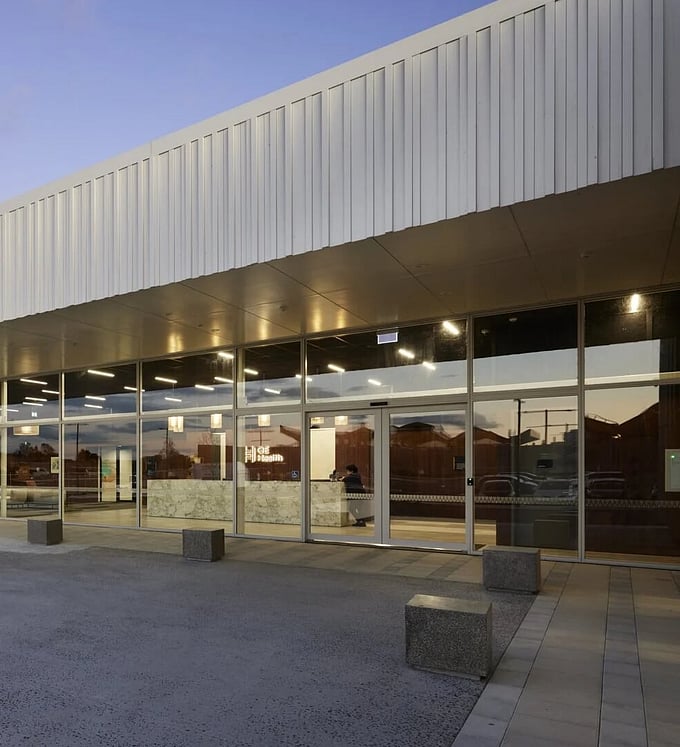 glass shopfronts for clear visibility into the space