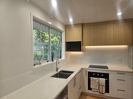 Freemans White splashback