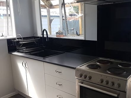 black splashback