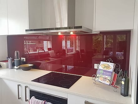Spartacus with Black Fleck splashback