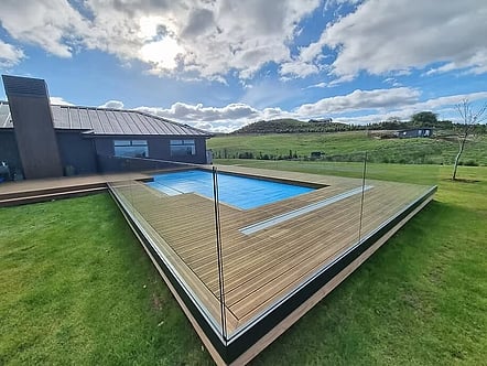 12mm toughened glass, cuboid face fixed & concealed channel system - black finish