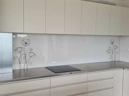 Black & White Flowers splashback