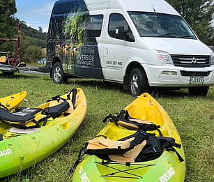 Raglan day out, Raglan surf tours, complete with classic fish and chips on the water. Hamilton tour day and adventure sightseeing