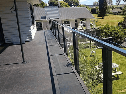 Face fixed post system balustrade