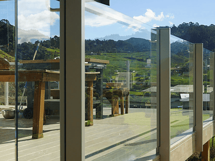 Face fixed post system balustrade
