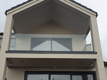 Top mounted chanel balustrade with sentry glass