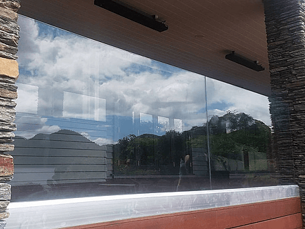 Top mounted chanel balustrade with sentry glass