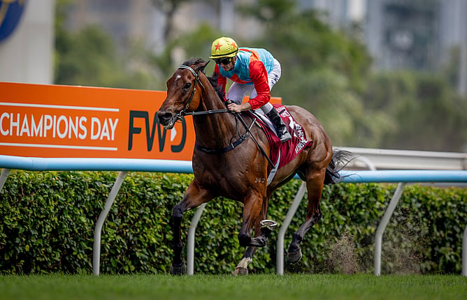 Ka Ying Rising streaks clear in the Gr.1 Chairman’s Sprint Prize under Zac Purton. - Photo: Hong Kong Jockey Club
