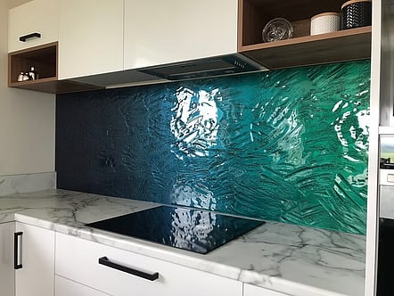 Water pattern & dark green splashback