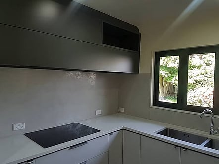 Perla oxide laminam