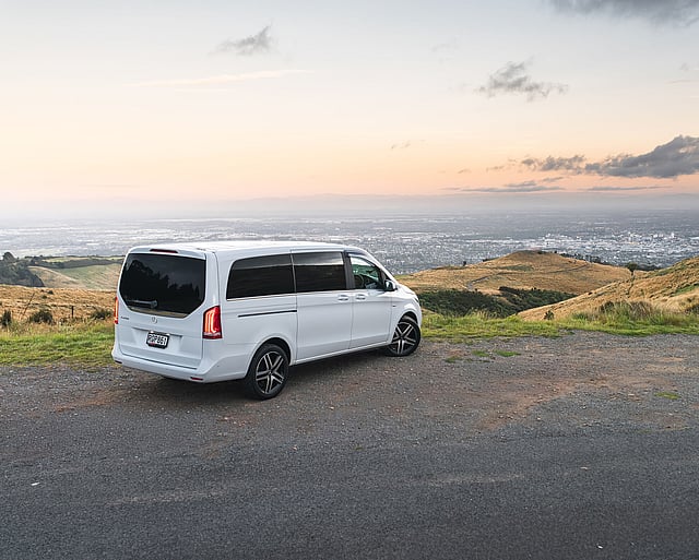 Mercedes V220d at Christchurch lookout