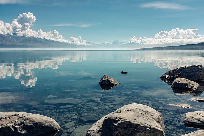 Lake Pukaki turquoise water