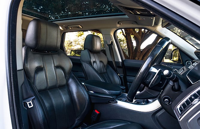 Luxury transfer with Exclusive Driver