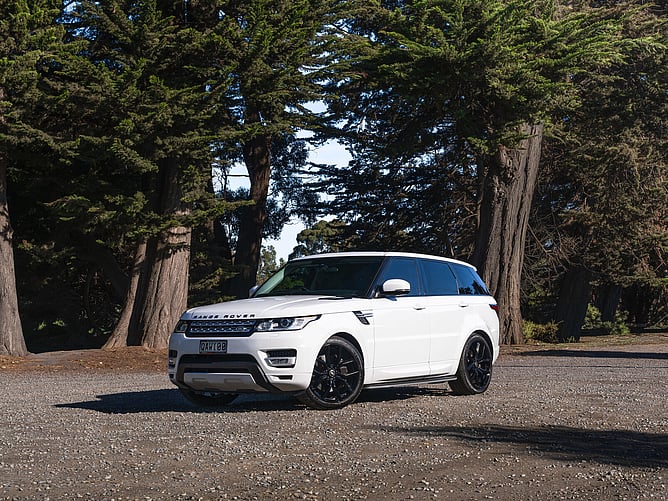 Transfer to a luxury lodge in a luxury vehicle
