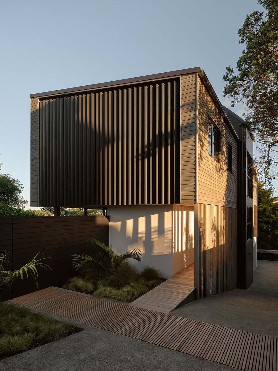 Woodsmith's timber craftsmanship shines in award-winning city home ...
